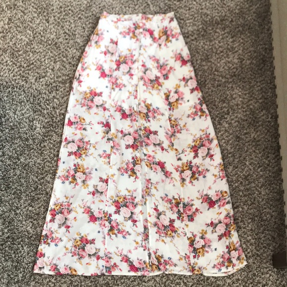 Anthropologie long skirt size small - Picture 3 of 5